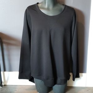 Loose fit longer style pullover